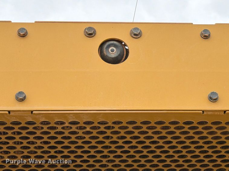 image for item ED5156 2017 Caterpillar D6T XL dozer