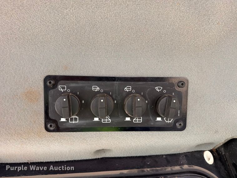 image for item ED5156 2017 Caterpillar D6T XL dozer