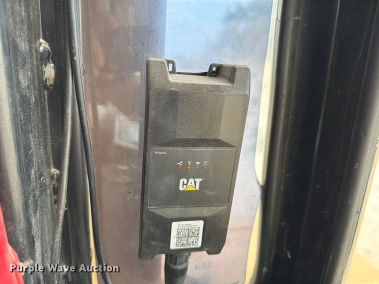 image for item ED5156 2017 Caterpillar D6T XL dozer