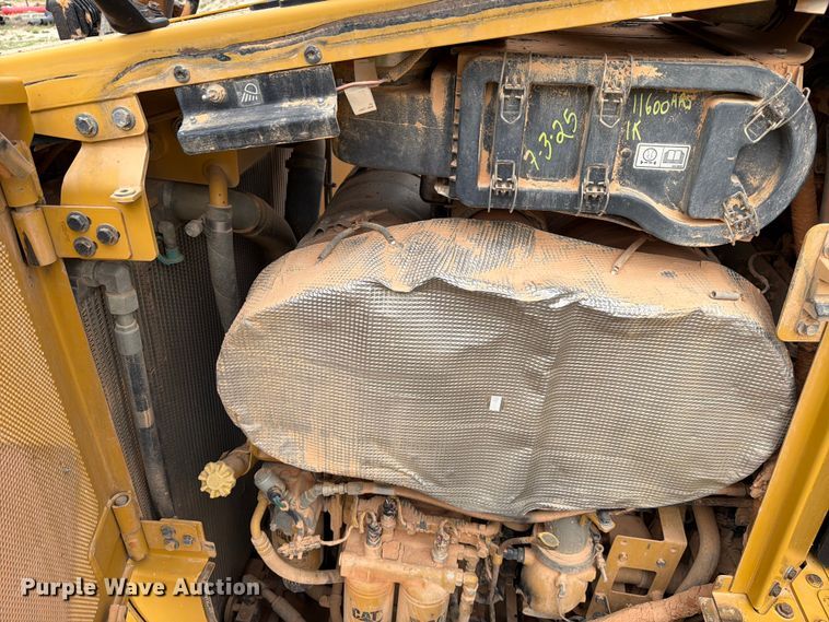 image for item ED5156 2017 Caterpillar D6T XL dozer