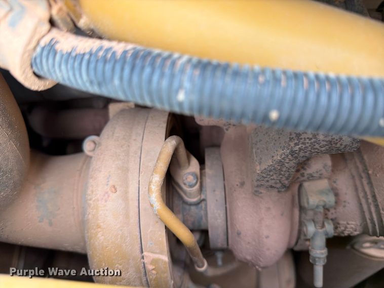 image for item ED5156 2017 Caterpillar D6T XL dozer