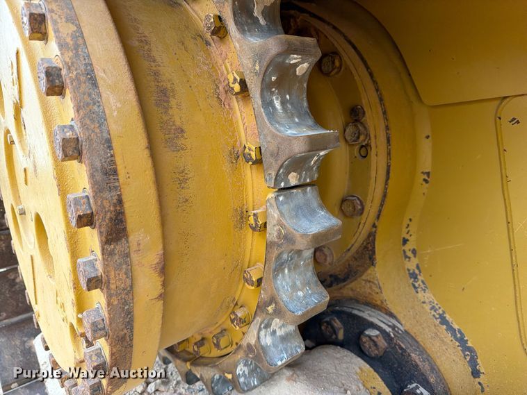 image for item ED5156 2017 Caterpillar D6T XL dozer