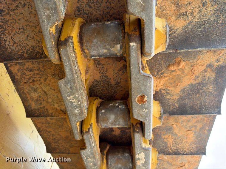 image for item ED5156 2017 Caterpillar D6T XL dozer