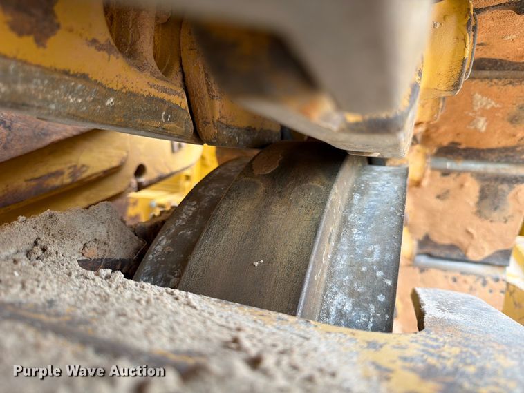 image for item ED5156 2017 Caterpillar D6T XL dozer