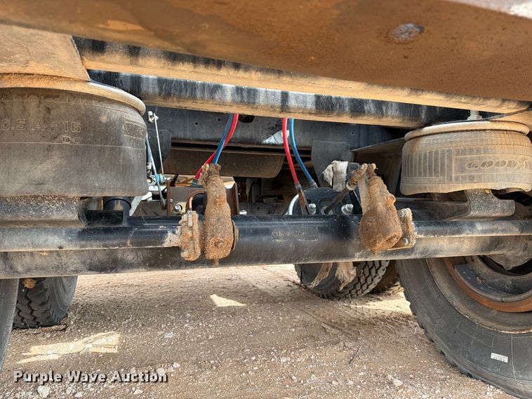 image for item ED5159 2016 Side Dump Industries DS39BAH1R2R11 side dump trailer