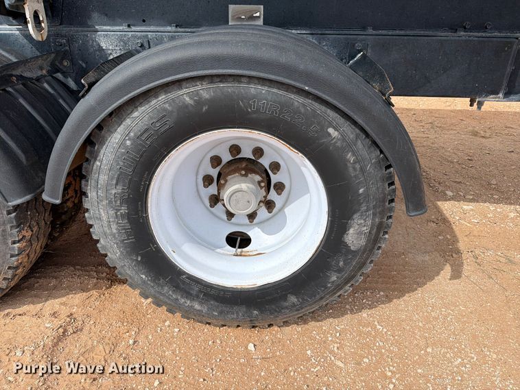 image for item ED5159 2016 Side Dump Industries DS39BAH1R2R11 side dump trailer