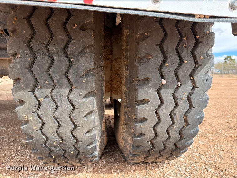 image for item ED5159 2016 Side Dump Industries DS39BAH1R2R11 side dump trailer