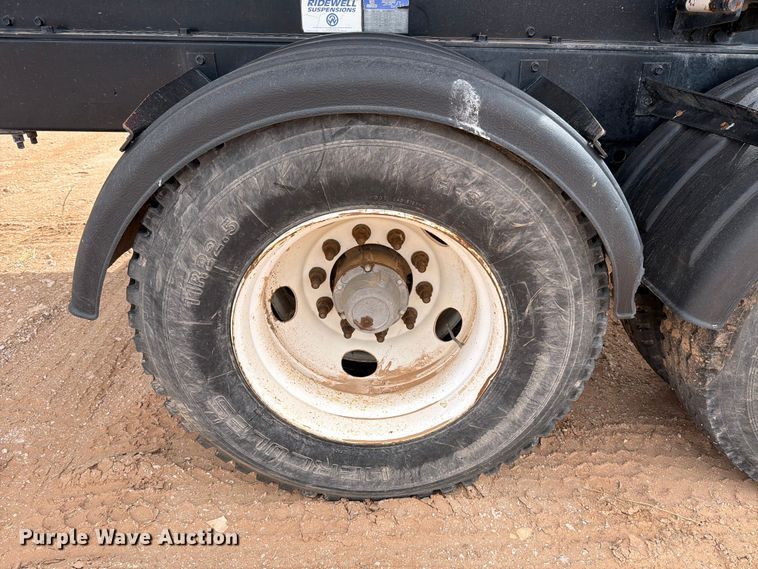 image for item ED5159 2016 Side Dump Industries DS39BAH1R2R11 side dump trailer