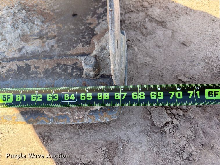 image for item ED5164 2019 Bobcat S590 skid steer loader