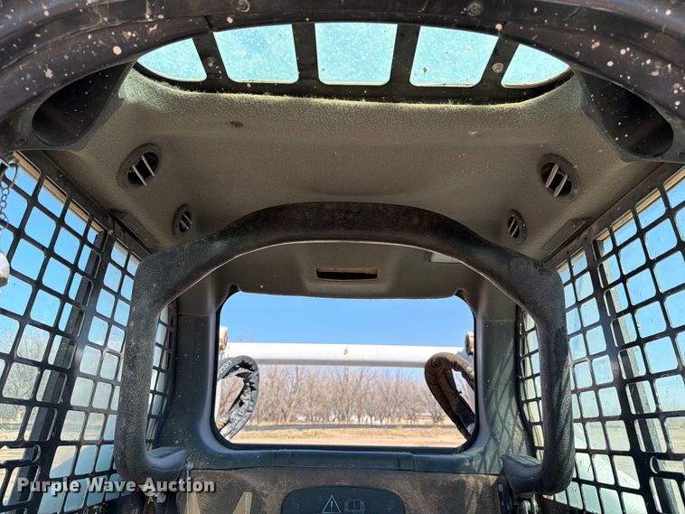 image for item ED5164 2019 Bobcat S590 skid steer loader