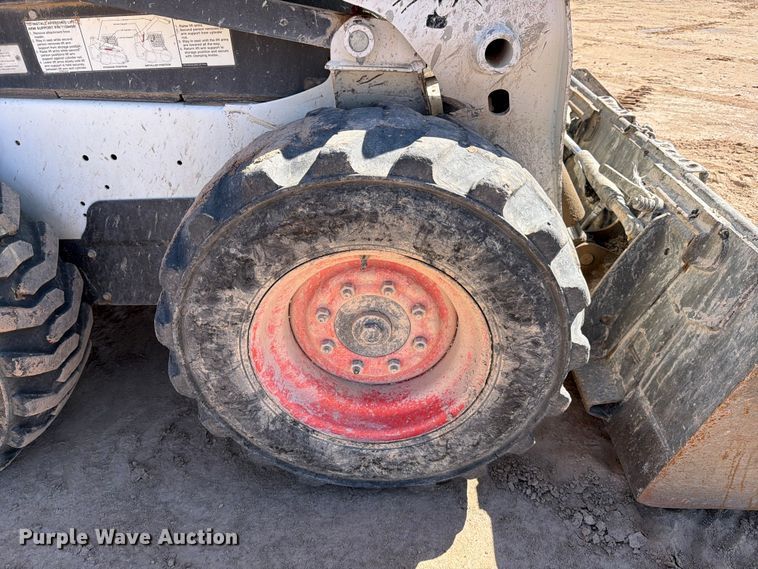 image for item ED5164 2019 Bobcat S590 skid steer loader