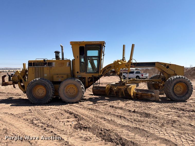 image for item ED5165 1999 Caterpillar 160H motor grader