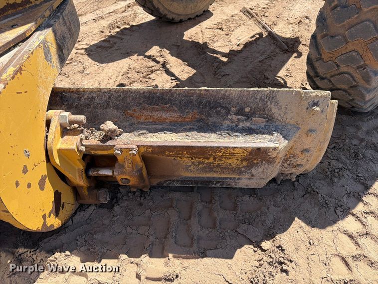 image for item ED5165 1999 Caterpillar 160H motor grader