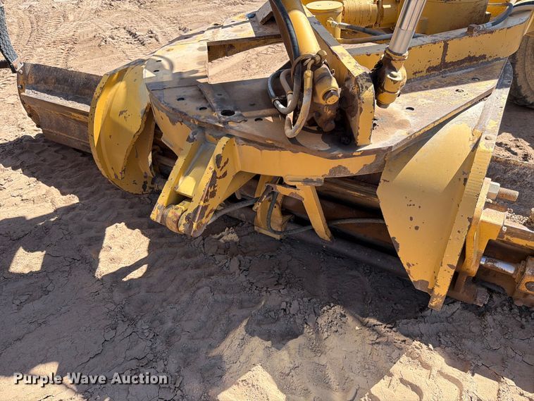 image for item ED5165 1999 Caterpillar 160H motor grader