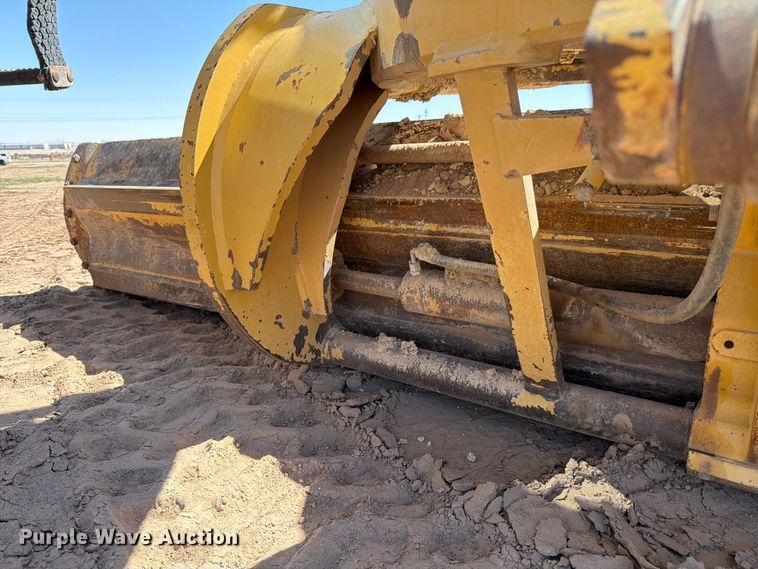 image for item ED5165 1999 Caterpillar 160H motor grader