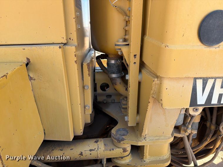 image for item ED5165 1999 Caterpillar 160H motor grader