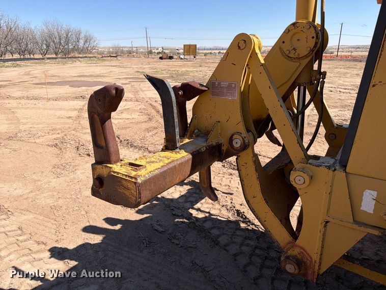 image for item ED5165 1999 Caterpillar 160H motor grader