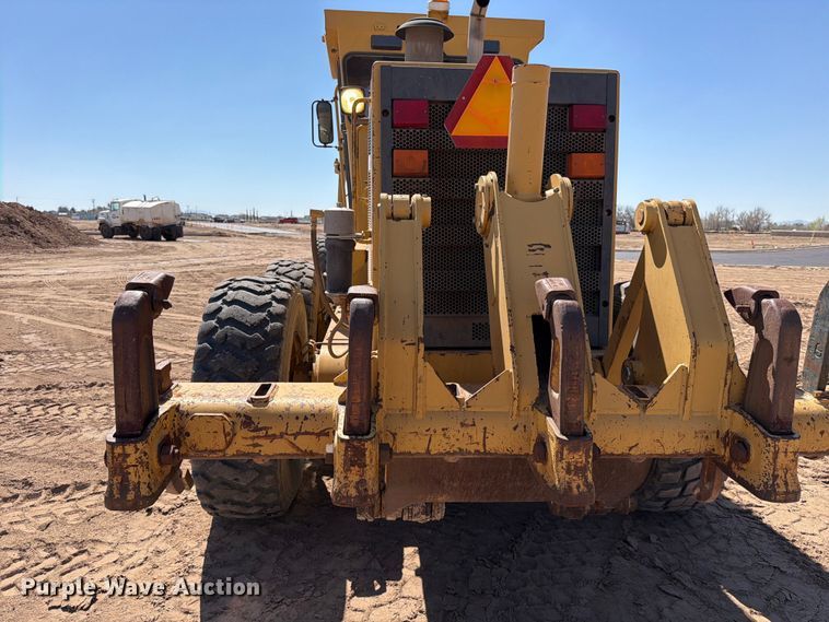 image for item ED5165 1999 Caterpillar 160H motor grader