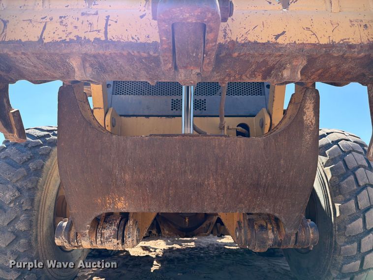 image for item ED5165 1999 Caterpillar 160H motor grader