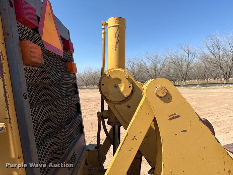 image for item ED5165 1999 Caterpillar 160H motor grader