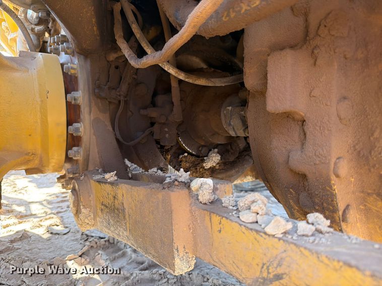 image for item ED5165 1999 Caterpillar 160H motor grader