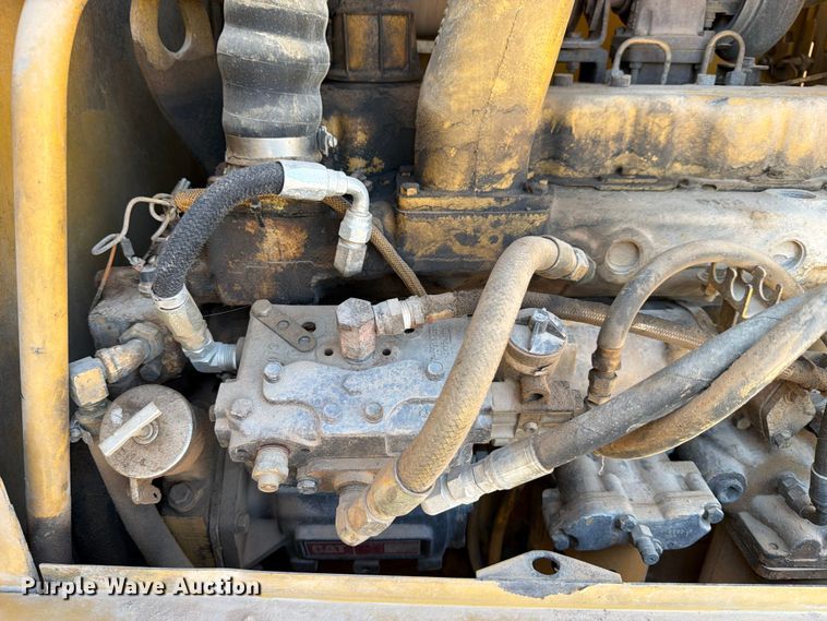 image for item ED5165 1999 Caterpillar 160H motor grader