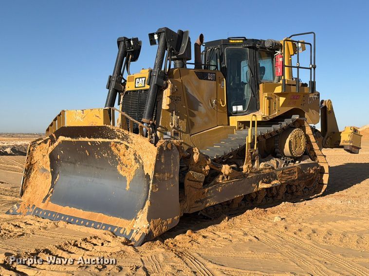 image for item ED5166 2017 Caterpillar D8T dozer