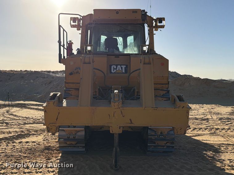 image for item ED5166 2017 Caterpillar D8T dozer
