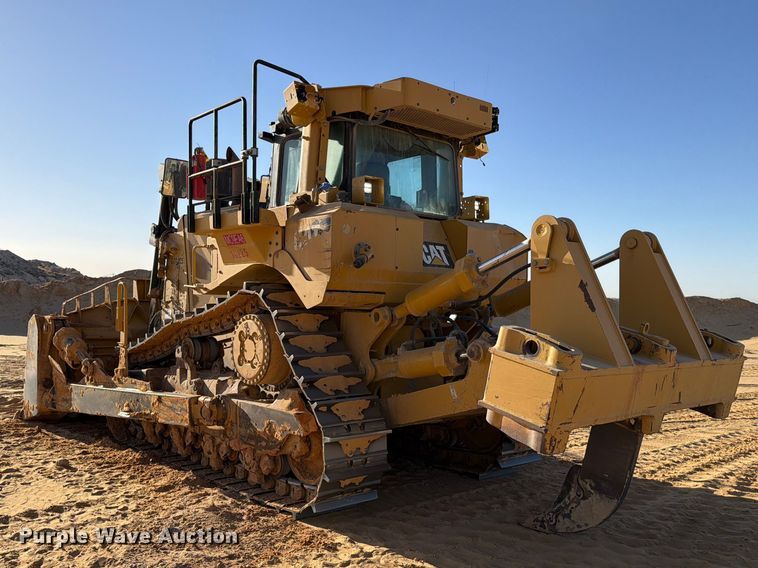 image for item ED5166 2017 Caterpillar D8T dozer
