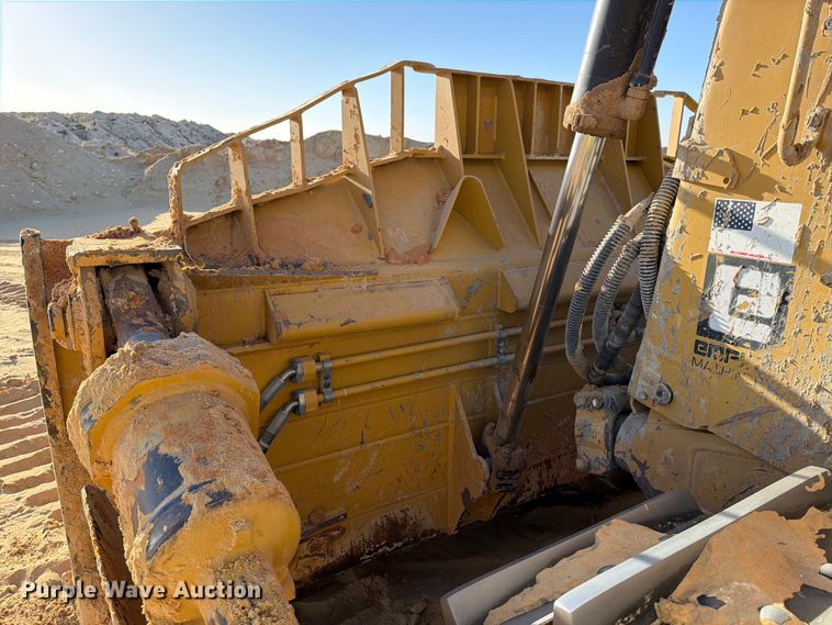 image for item ED5166 2017 Caterpillar D8T dozer