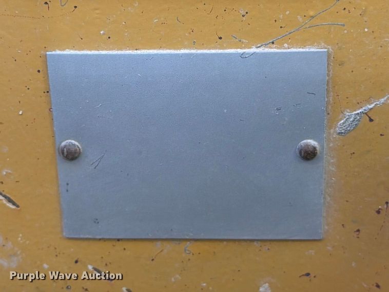 image for item ED5166 2017 Caterpillar D8T dozer