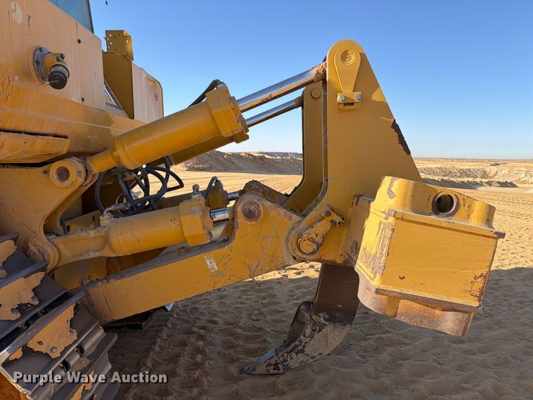 image for item ED5166 2017 Caterpillar D8T dozer