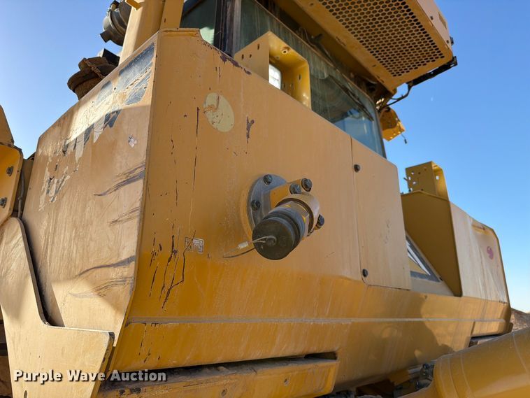 image for item ED5166 2017 Caterpillar D8T dozer