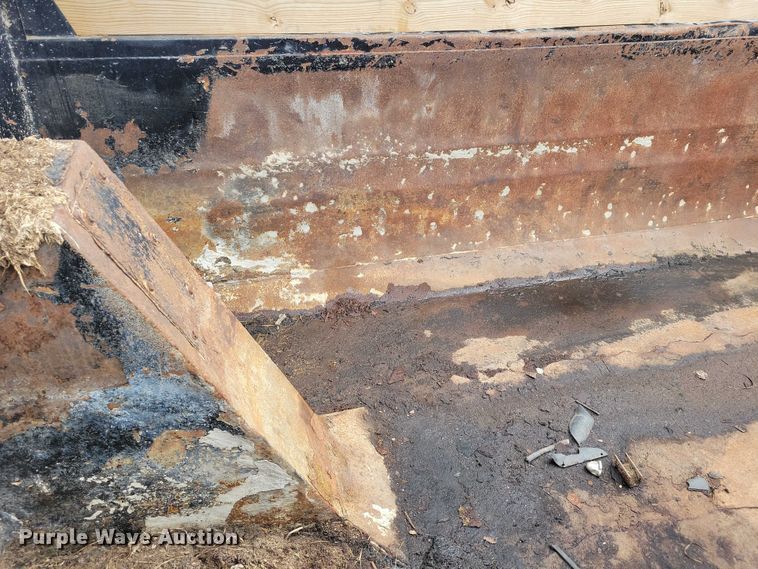 image for item EE0881 Dump truck bed