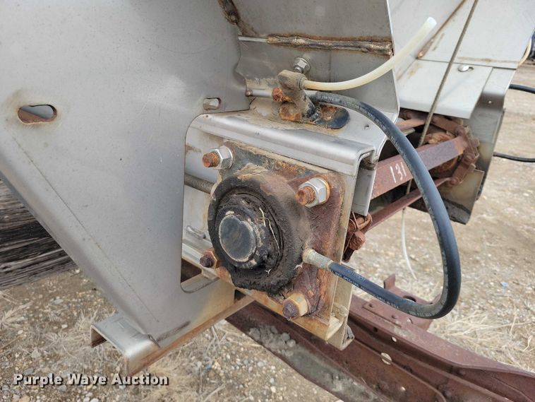 image for item EE0882 Henderson salt/sand spreader