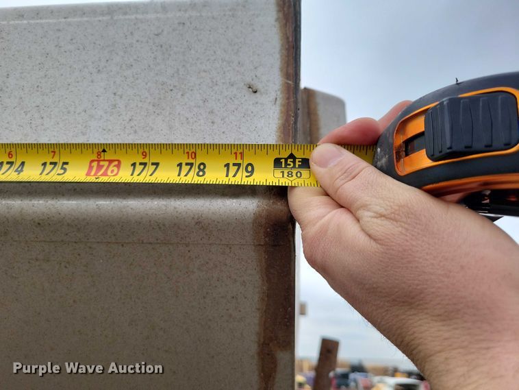 image for item EE0882 Henderson salt/sand spreader