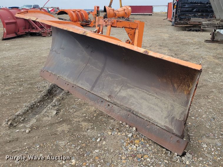 image for item EE0884 1983 Falls 311 snow plow