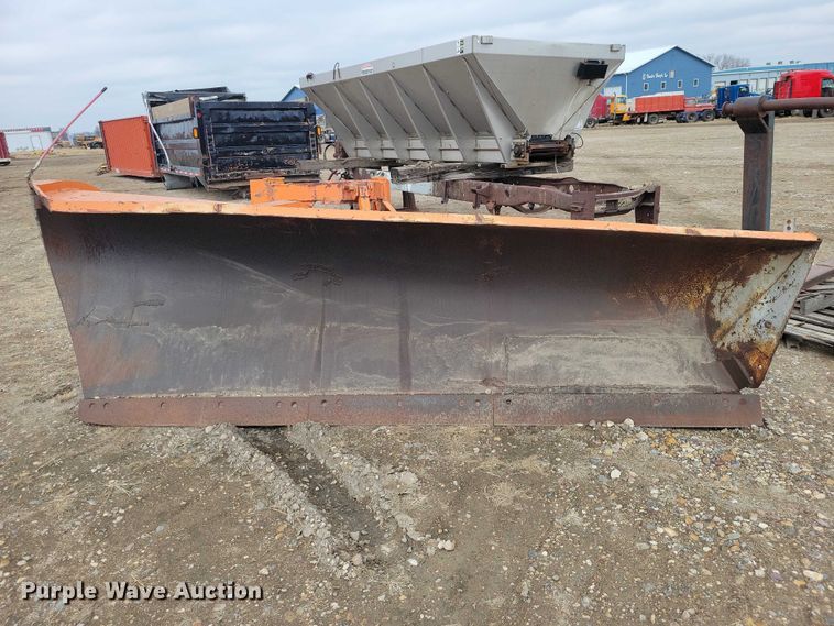 image for item EE0884 1983 Falls 311 snow plow