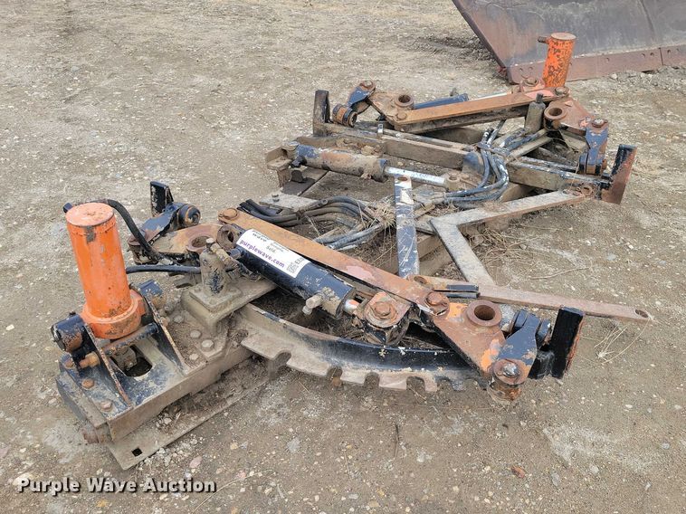 image for item EE0885 Plow attachment