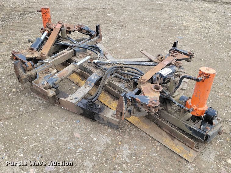 image for item EE0885 Plow attachment