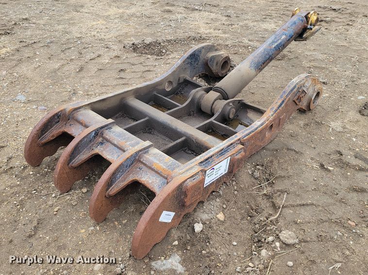 image for item EE0889 Pemberton excavator thumb