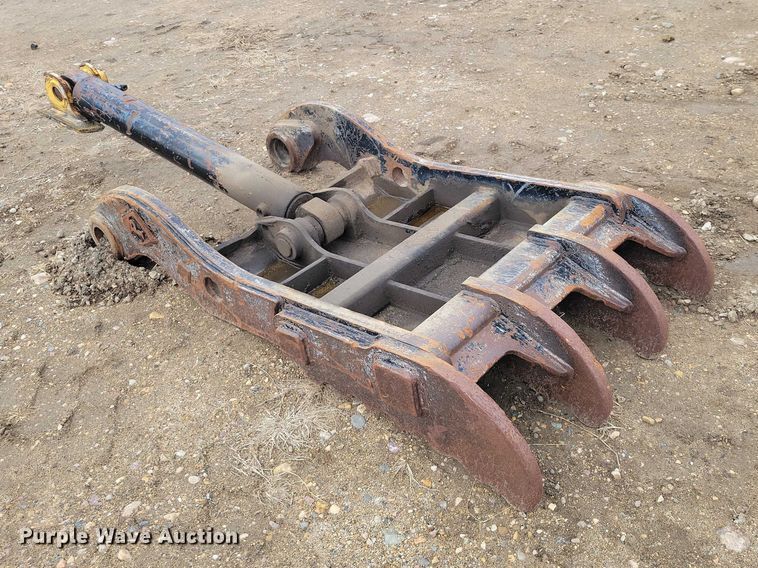 image for item EE0889 Pemberton excavator thumb