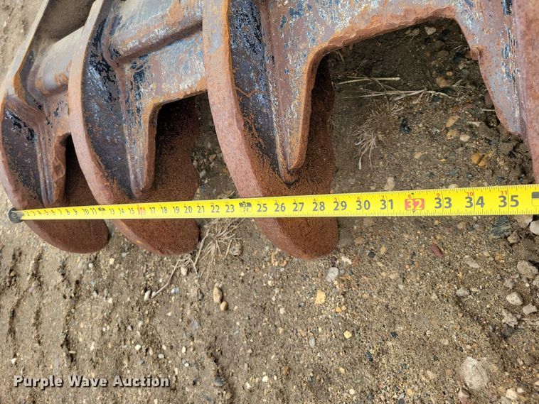 image for item EE0889 Pemberton excavator thumb