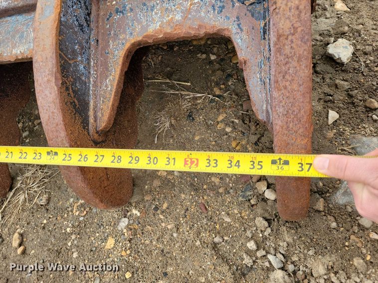 image for item EE0889 Pemberton excavator thumb