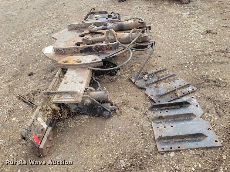 image for item EE0890 Monroe mid-mount plow