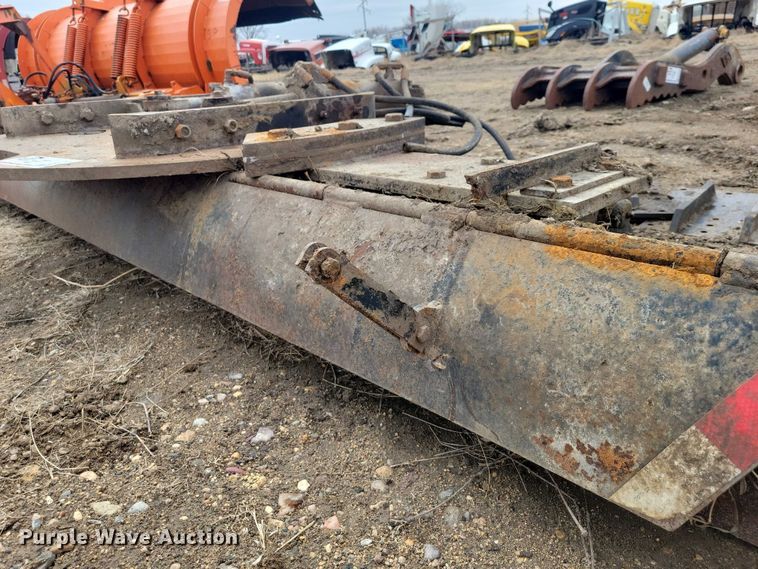 image for item EE0890 Monroe mid-mount plow