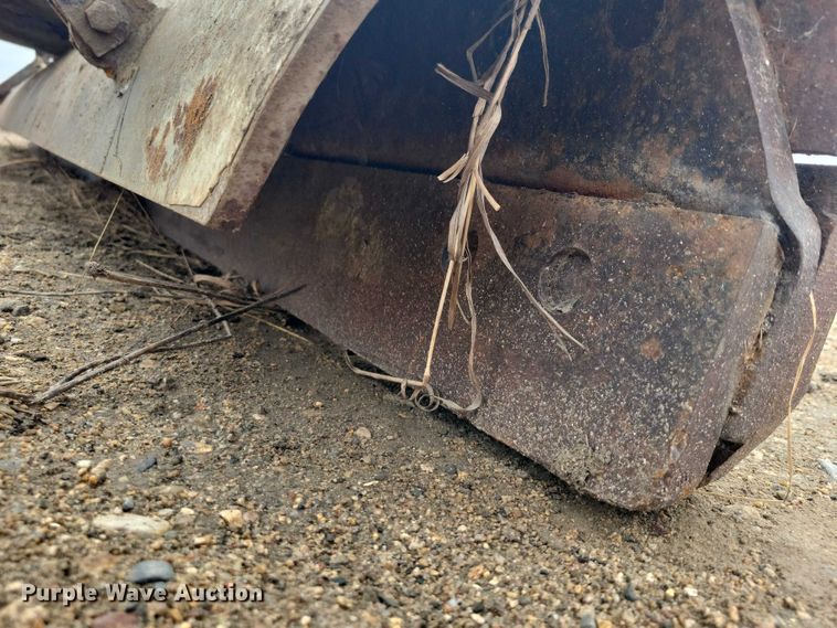 image for item EE0890 Monroe mid-mount plow