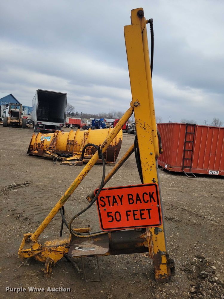 image for item EE0892 VWS RW12H motor grader wing