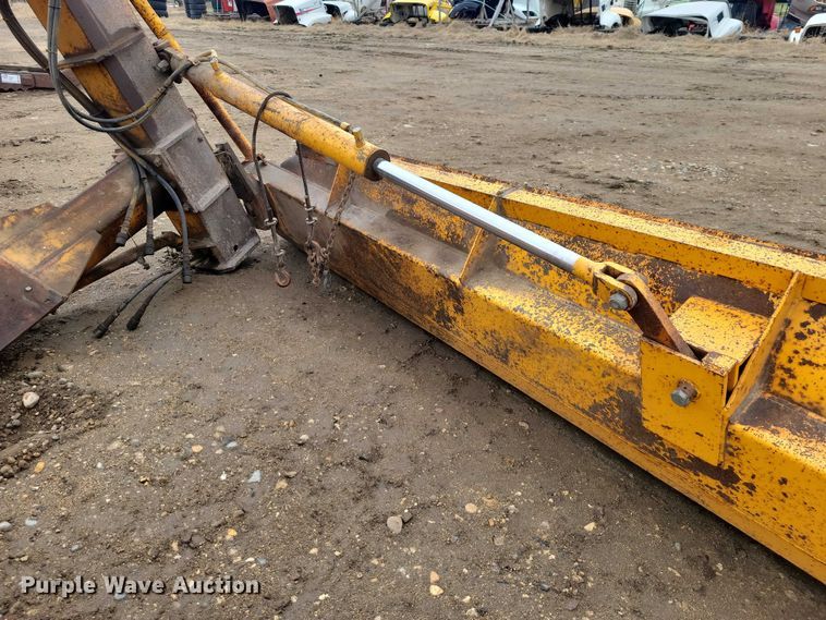 image for item EE0892 VWS RW12H motor grader wing