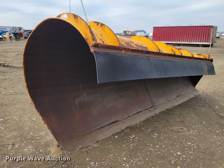 image for item EE0895 Universal snow plow